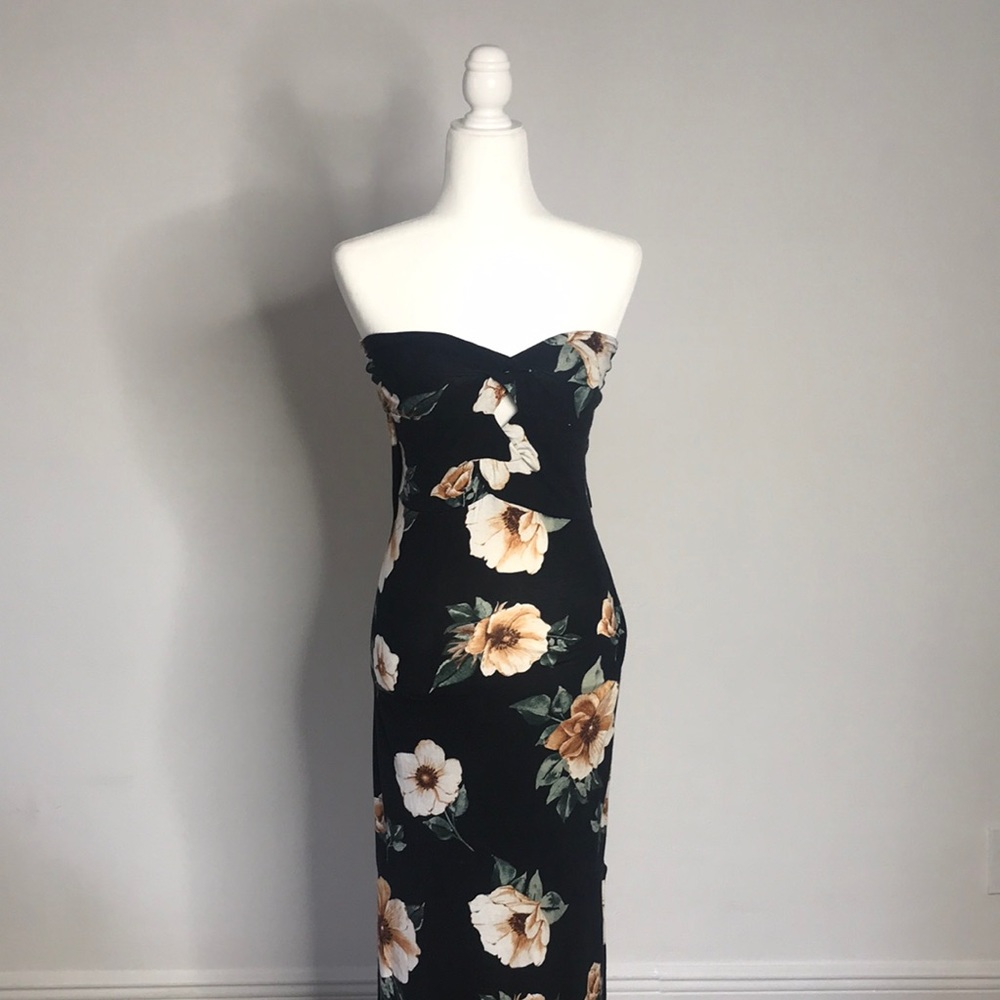 Floral strapless maxi
